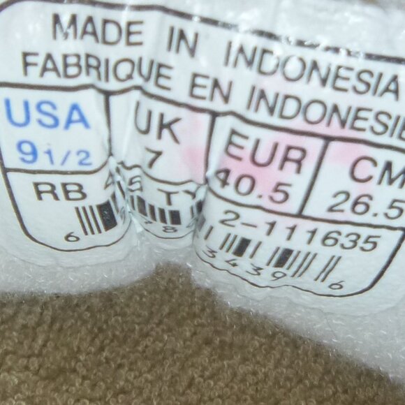 Reebok NWOT Vintage Leather Sneakers - Picture 3 of 3